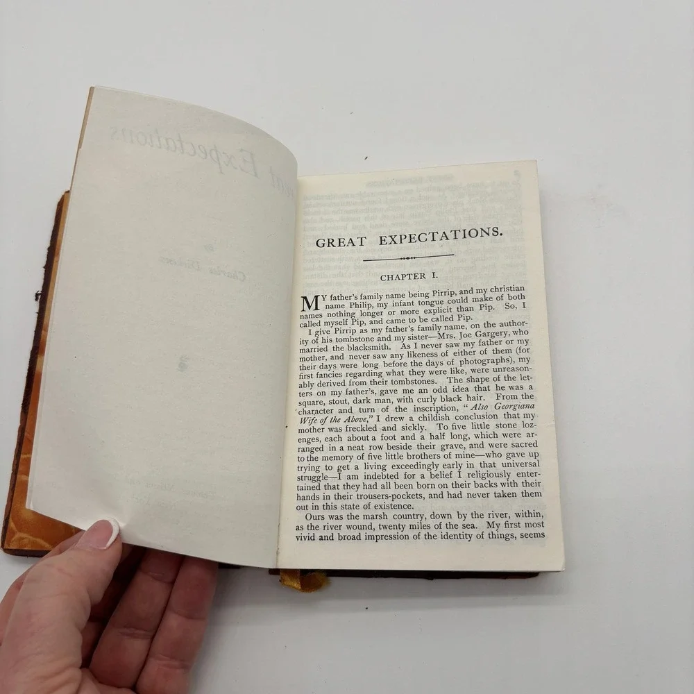 Great‎ Expectations Charles Dickens Thomas Nelson and Sons Vintage Pocket Book